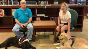 Read to dogs: Books and Best Friends