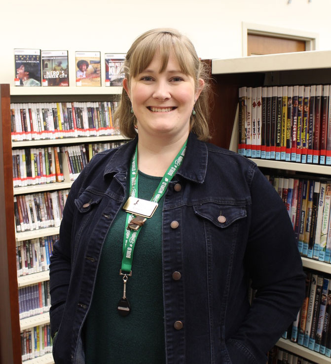 Lauren Eakers Teen Librarian