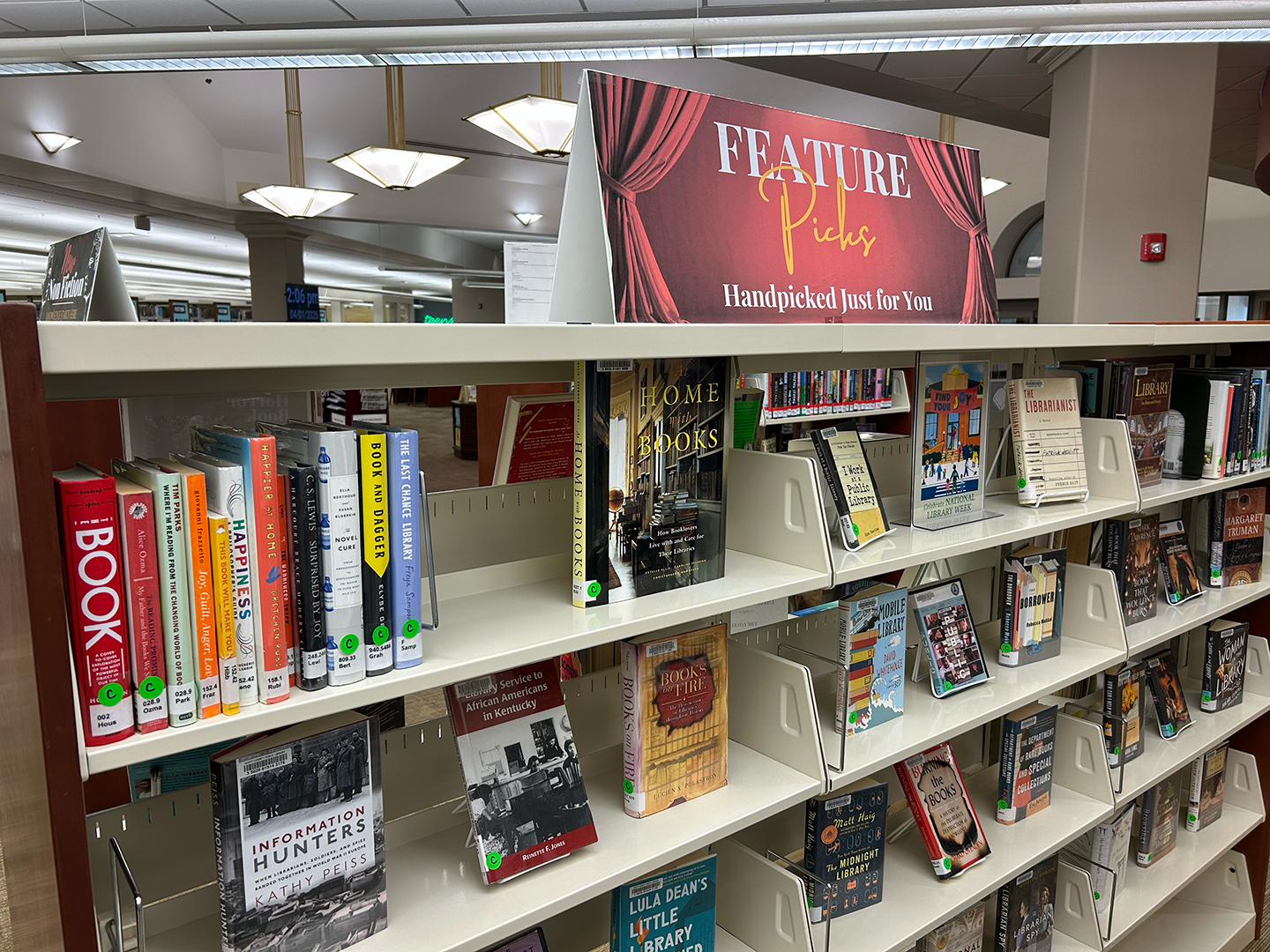 Feature picks shelf