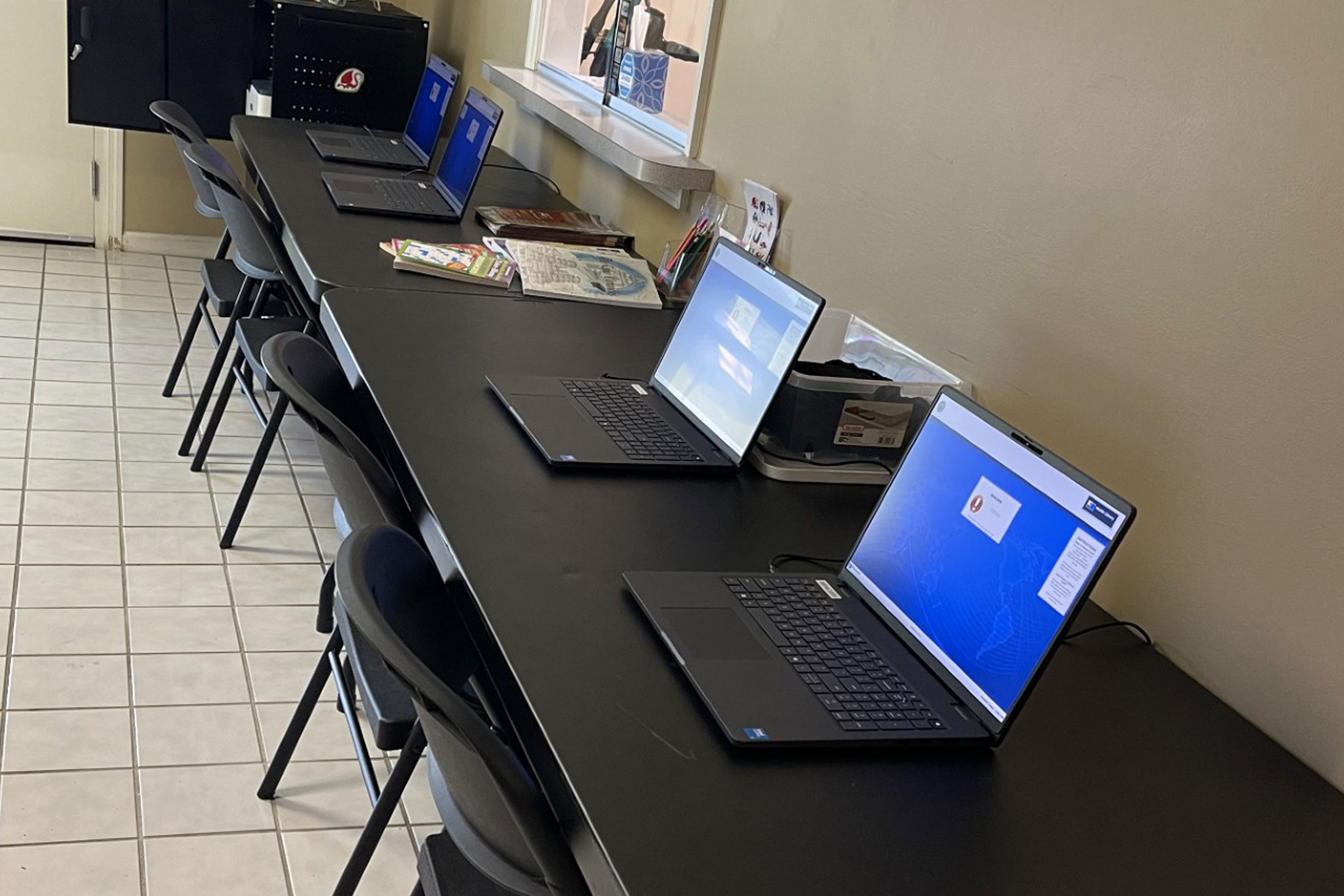 laptops in stamping ground library